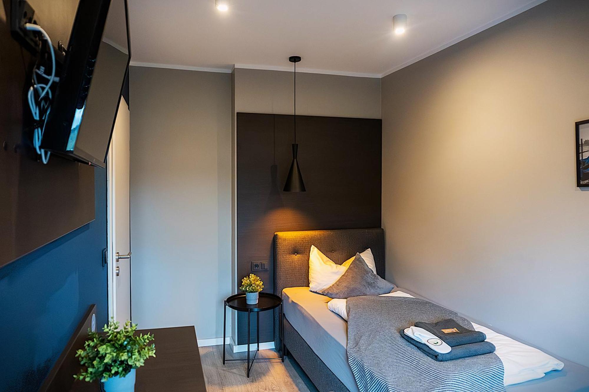 Liro Hotel โมเออร์ส ภายนอก รูปภาพ
