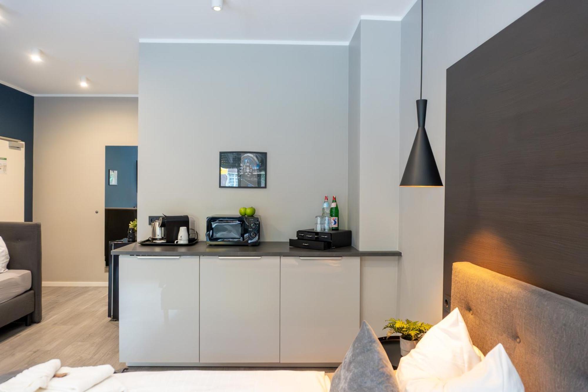 Liro Hotel โมเออร์ส ภายนอก รูปภาพ